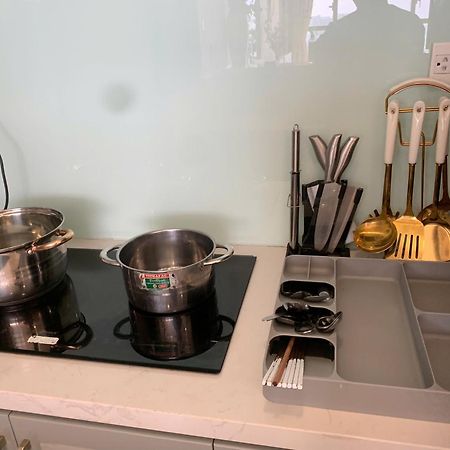 Double E Saigon Apartment In Rivergate Building Ho Chi Minh City Bagian luar foto